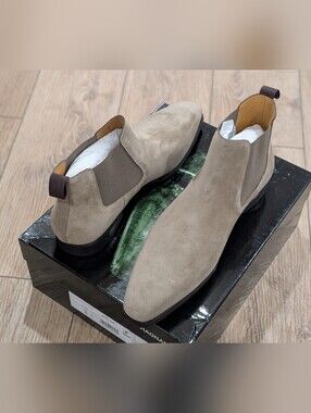 $495 Mens Magnanni "Shaw" Suede Chelsea Boots Taupe US 10